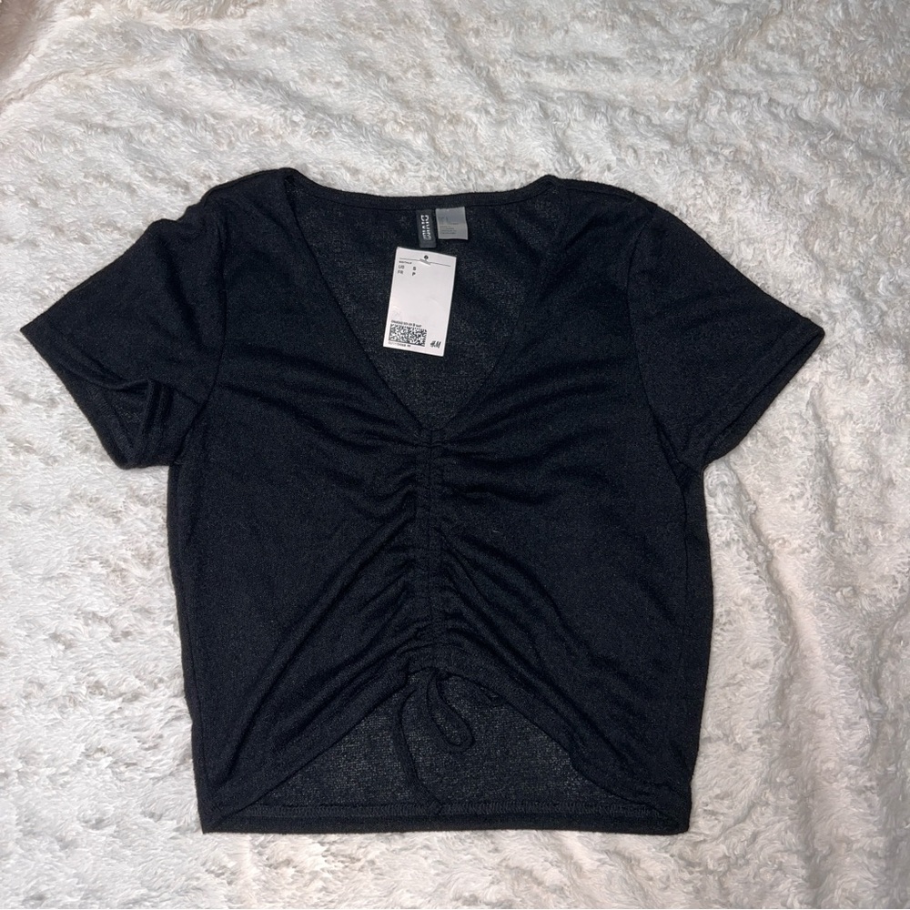 Black H&M short sleeve top NWT